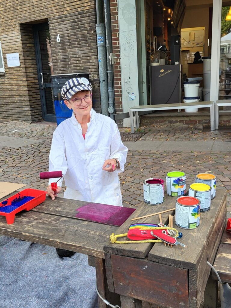 Foto von Patricia beim Malen